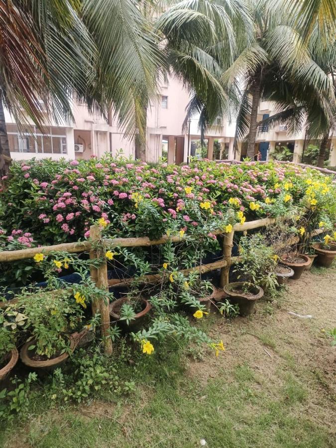 Hotel Green Heaven Shree Puri Exterior foto